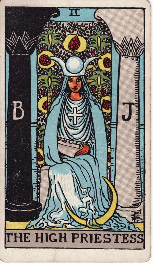 여사제 (The High Priestess)